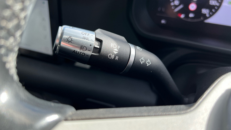 Land Rover Defender 2.0 D240 HSE 110 5dr Auto [6 Seat] Diesel Estate